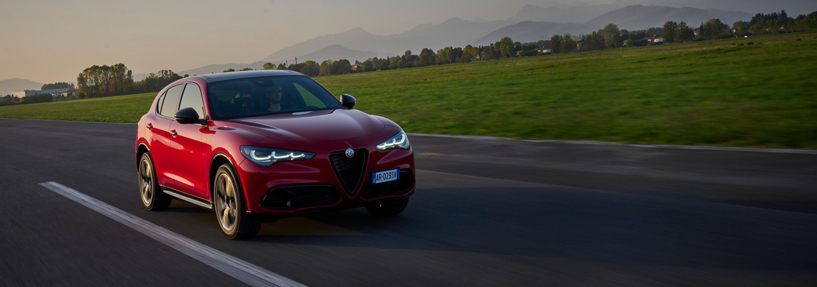 alfa-romeo-stelvio-fullpage