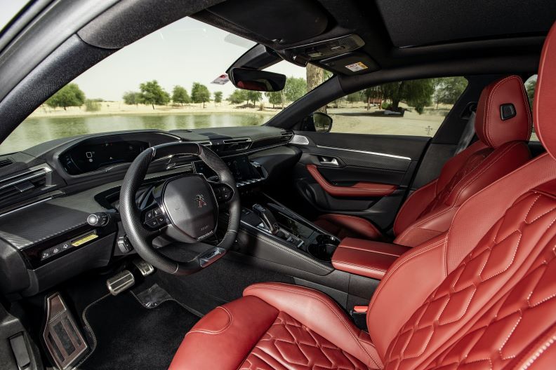 Interior del Peugeot 508 Stellantis &You