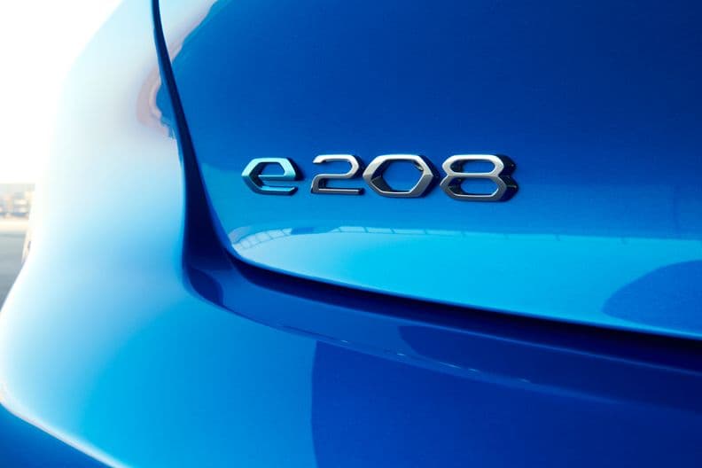 peugeot 208 eléctrico